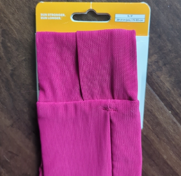 Nathan Running Pink Zipster Lite Waist Pack - Picture 5 of 6